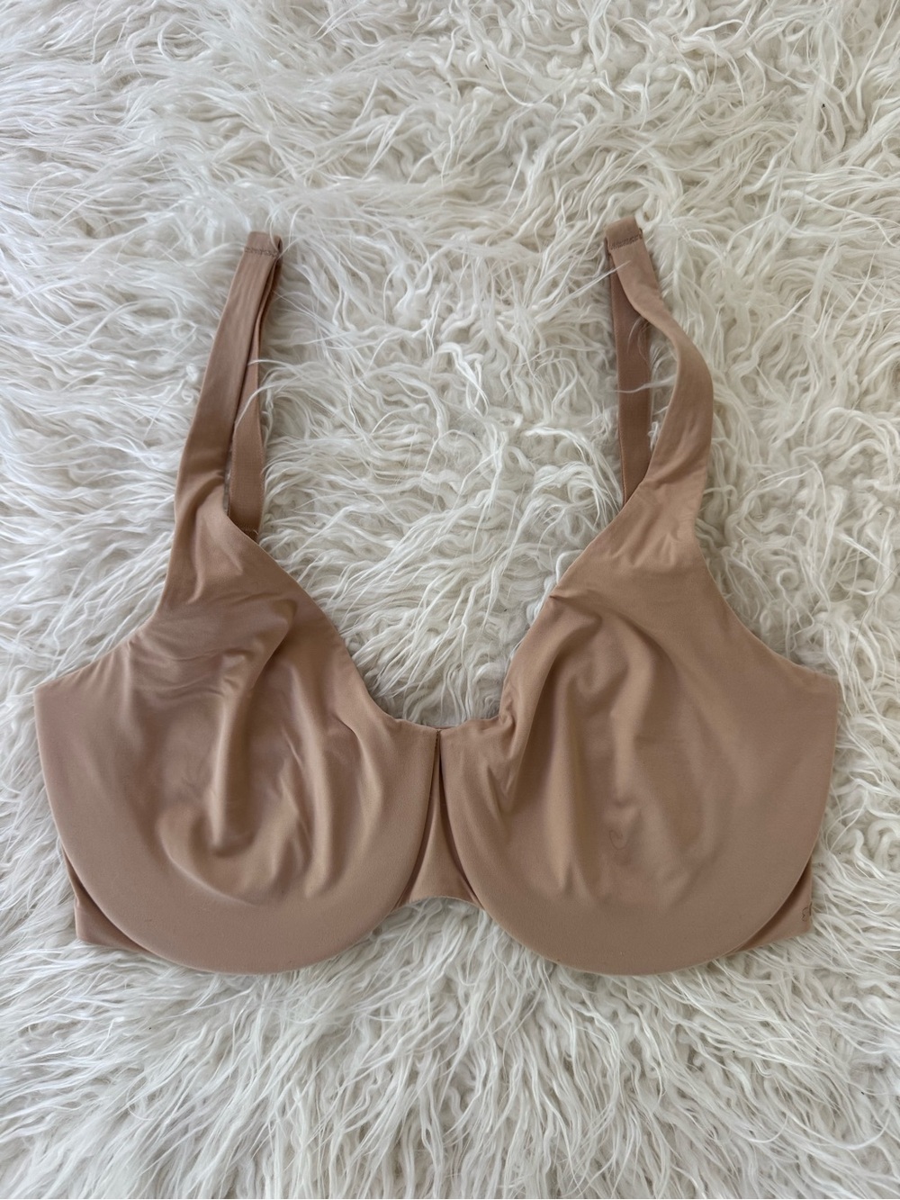 SKIMS Smoothing Intimates Unlined Minimizer Bra - Color: CLAY - Picture 11 of 16